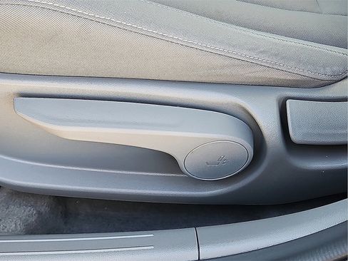 Used 2024 Hyundai Elantra SEL image 20