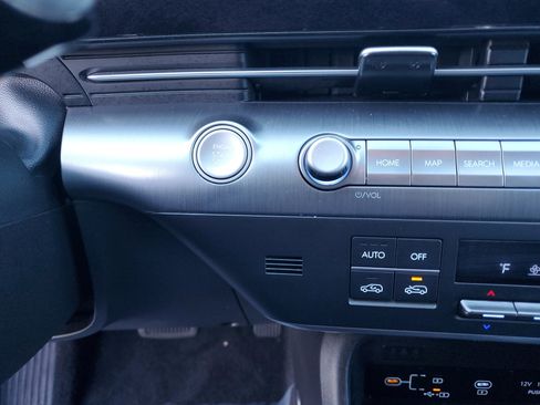 Used 2025 Hyundai Kona SEL image 26