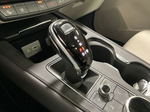 Used 2021 Cadillac XT4 Premium Luxury image 16