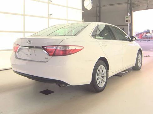 Used 2017 Toyota Camry LE image 2