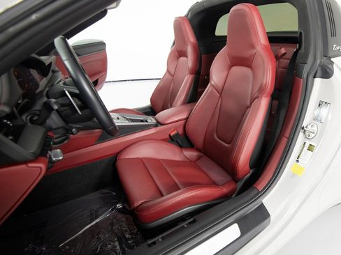 Certified 2023 Porsche 911 Targa 4S image 17