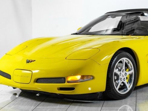 Used 2000 Chevrolet Corvette Convertible w/ Memory Pkg image 52