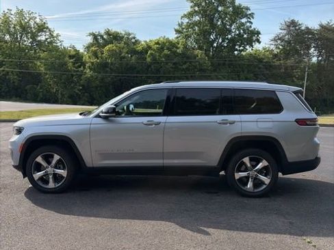 Used 2021 Jeep Grand Cherokee L Limited AWD/4WD image 11