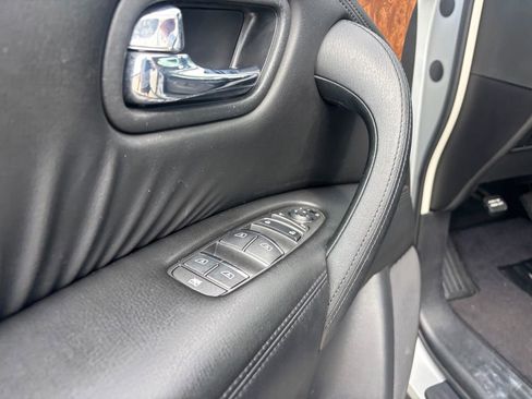 Used 2021 Nissan Armada SL w/ Captain's Chairs Package RWD image 21