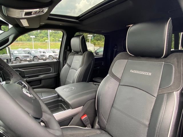 Used 2026 RAM 2500 Laramie AWD/4WD image 13