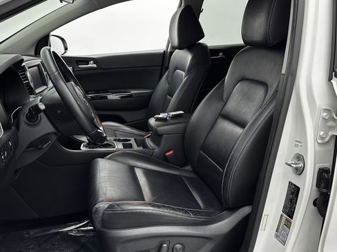 Used 2018 Kia Sportage EX image 13