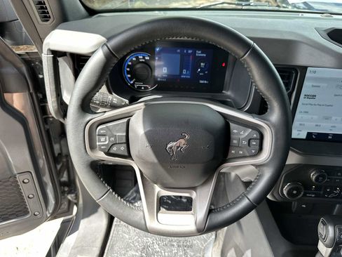 Used 2024 Ford Bronco Big Bend image 28