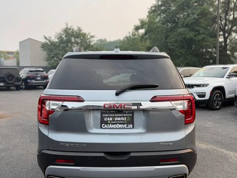 Used 2023 GMC Acadia SLE w/ Driver Convenience Package AWD/4WD image 4