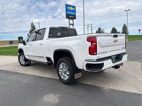 Certified 2024 Chevrolet Silverado 3500 High Country w/ High Country Premium Package AWD/4WD image 5