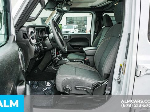 Used 2025 Jeep Wrangler Unlimited Sport AWD/4WD image 19