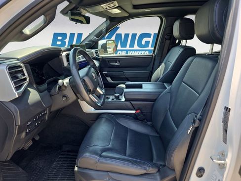 Used 2022 Toyota Tundra Platinum w/ Advanced Package AWD/4WD image 9