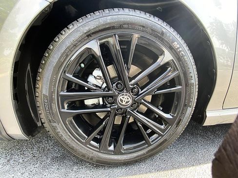 Certified 2025 Toyota Camry SE FWD image 8