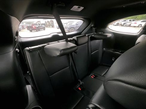 Used 2025 Toyota Highlander XSE AWD/4WD image 36