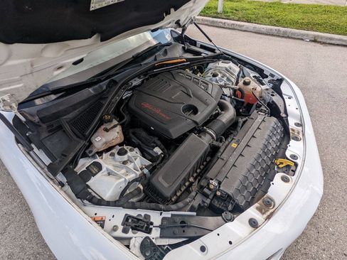 Used 2019 Alfa Romeo Giulia w/ Quick Order Package 22K Sport image 14