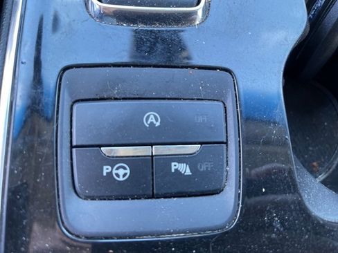 Used 2019 Ford Edge Titanium w/ Equipment Group 301A image 14