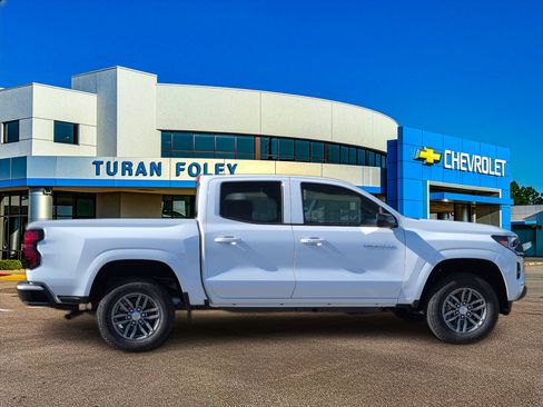 New 2026 Chevrolet Colorado LT image 7