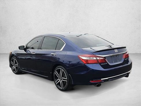 Used 2016 Honda Accord Sport image 8