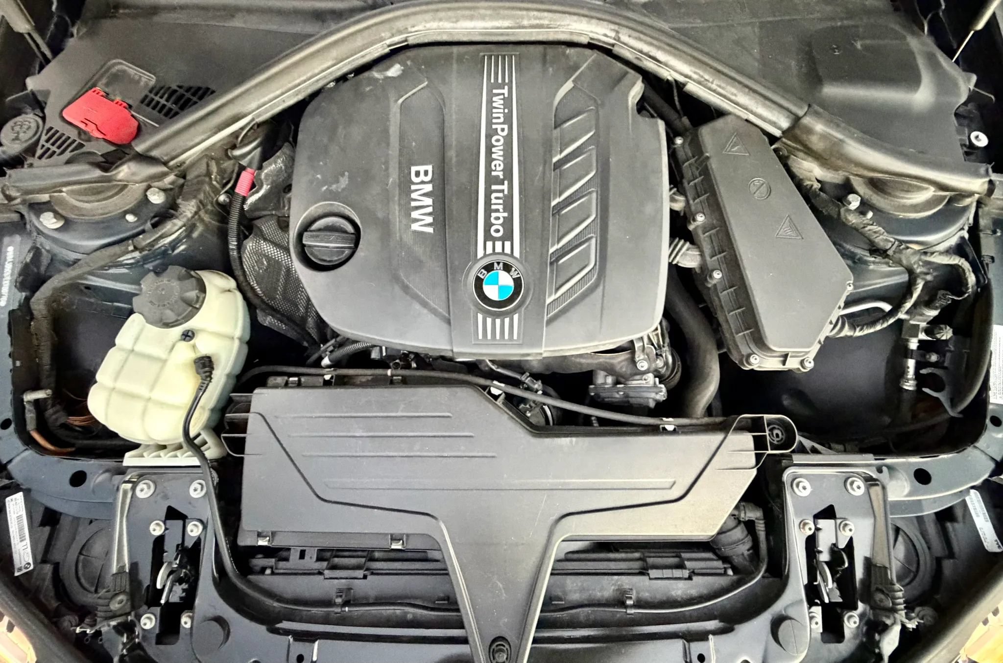 Used 2014 BMW 328d xDrive Sedan AWD/4WD image 17
