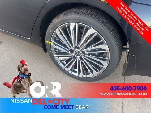 New 2025 Nissan Altima 2.5 SL image 9