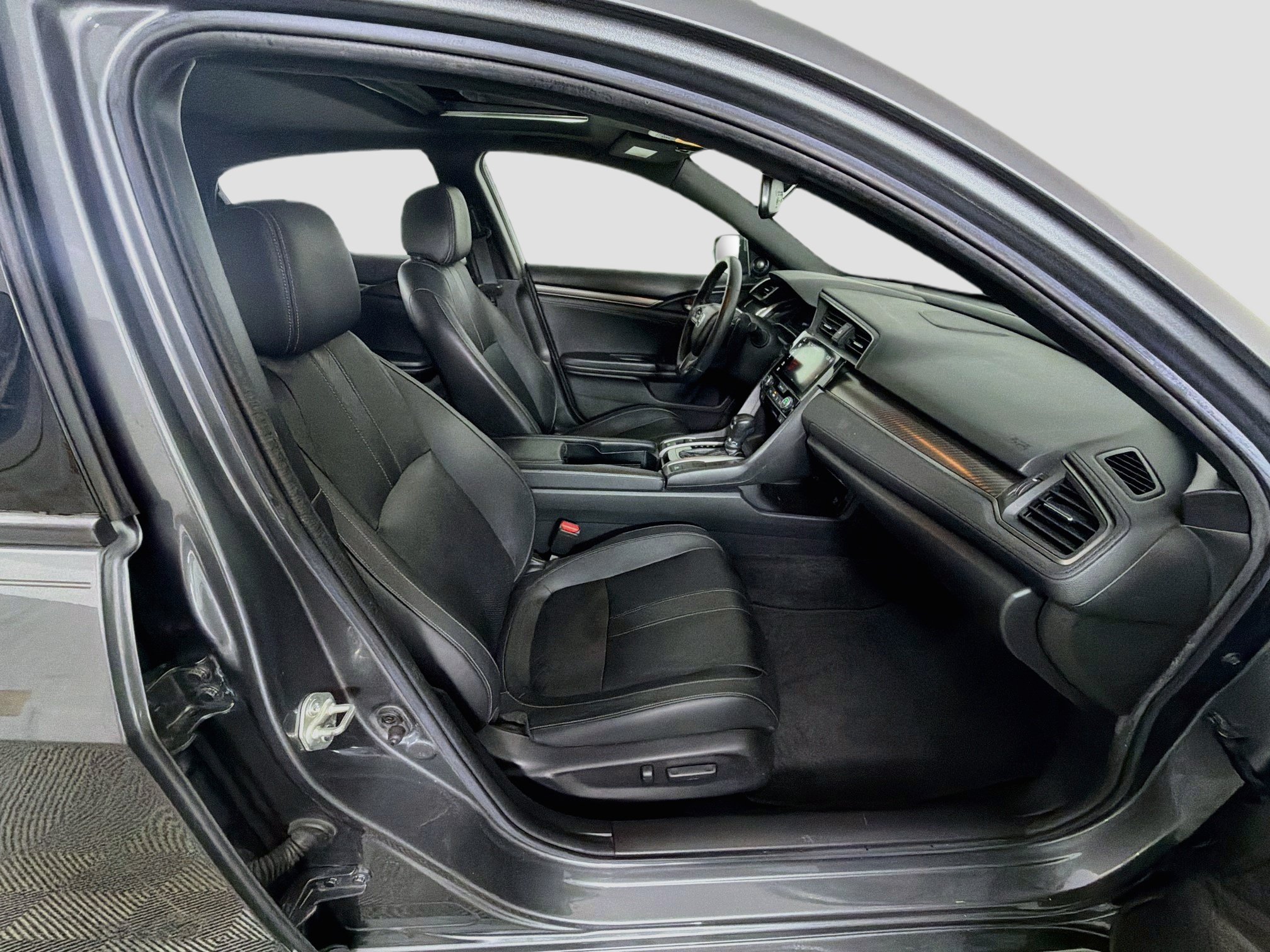 Used 2017 Honda Civic Sport Touring image 32