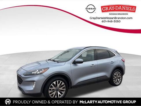 Used 2022 Ford Escape Titanium image 1