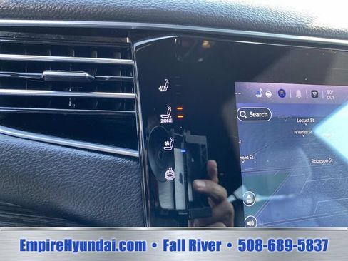 Used 2024 Jeep Wagoneer L Series II w/ Flexible Seating Group AWD/4WD image 11