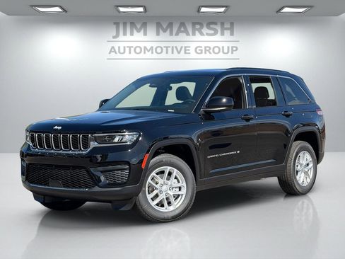 New 2026 Jeep Grand Cherokee Laredo X AWD/4WD image 2