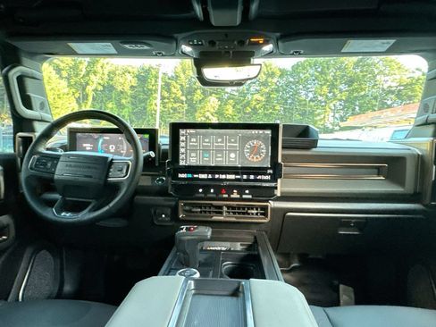 Used 2024 GMC Hummer EV 3X AWD/4WD image 30