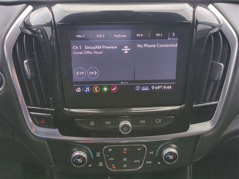 Certified 2021 Chevrolet Traverse LT image 13