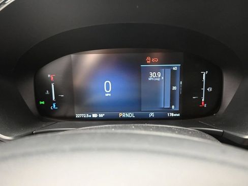 Used 2025 Ford Escape ST-Line FWD image 21