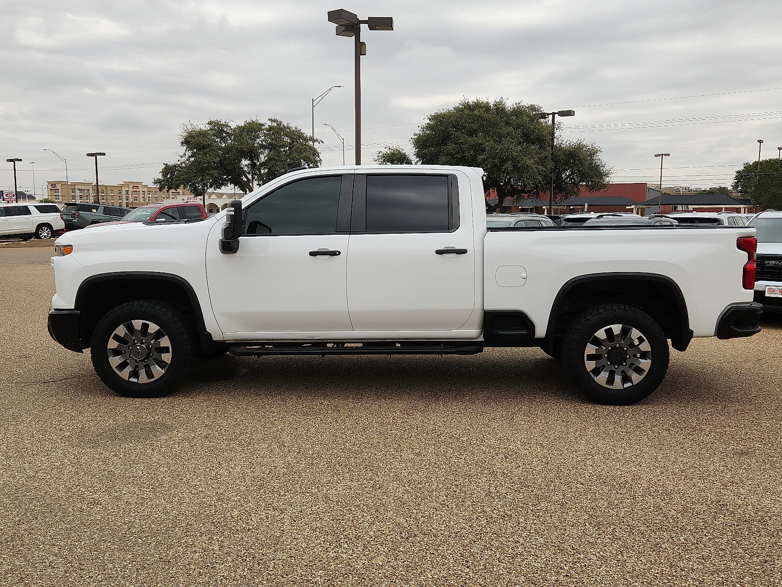 Used 2024 Chevrolet Silverado 2500 Custom w/ Custom Value Package AWD/4WD image 2