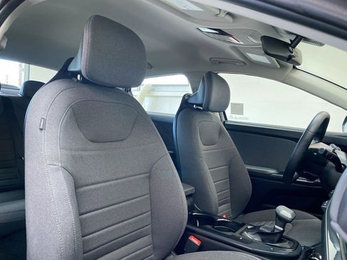 Certified 2025 Kia K4 EX image 30