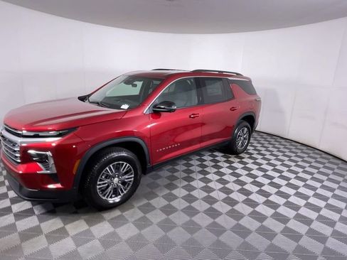 New 2026 Chevrolet Traverse LT w/ Driver Confidence Package image 4