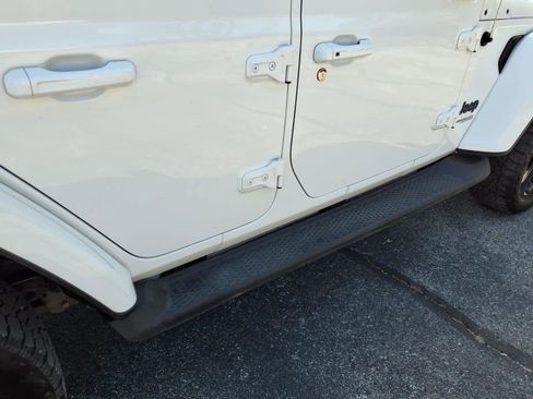 Used 2021 Jeep Wrangler Unlimited Sahara image 6