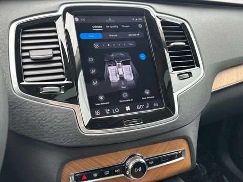 Certified 2024 Volvo XC90 B6 Plus AWD/4WD image 22