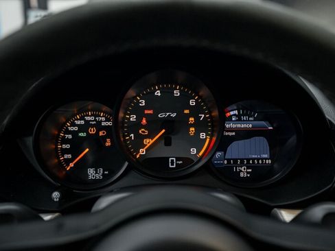 Used 2023 Porsche 718 Cayman GT4 RWD image 29