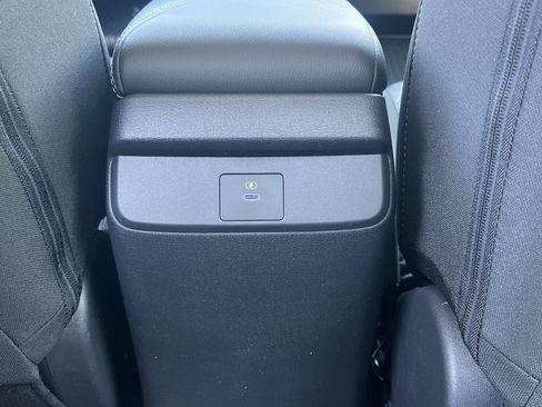 New 2026 Nissan Sentra SV w/ SV Convenience Package FWD image 19