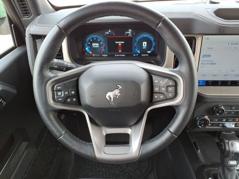 Used 2025 Ford Bronco Outer Banks AWD/4WD image 23