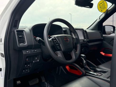 Used 2023 Nissan Frontier PRO-4X w/ Pro-4X Premium Package image 11