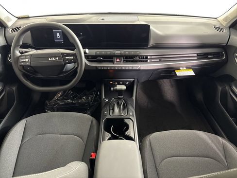 New 2026 Kia K4 FWD image 11