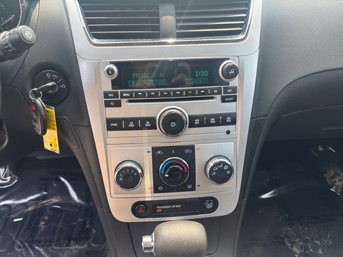 Used 2010 Chevrolet Malibu LT w/ Power Convenience Package FWD image 13