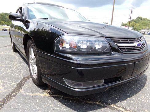 Used 2004 Chevrolet Impala SS w/ Preferred Equipment Group FWD image 4