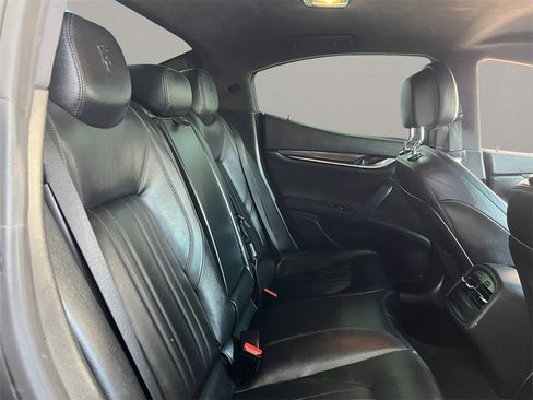 Used 2015 Maserati Ghibli image 17