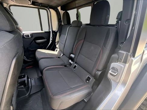 Used 2020 Jeep Gladiator Rubicon w/ Trailer Tow Package AWD/4WD image 23