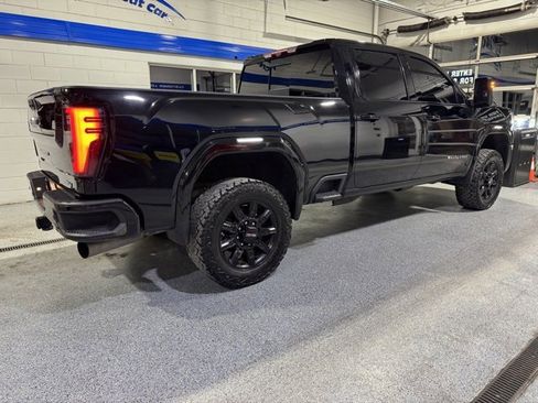 Used 2024 GMC Sierra 3500 AT4 w/ AT4 Premium Plus Package image 12