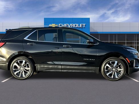 Certified 2022 Chevrolet Equinox Premier image 3