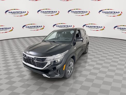 Used 2024 Kia Seltos LX image 4