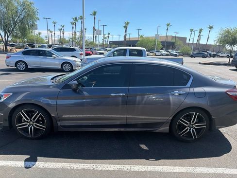 Used 2017 Honda Accord Sport image 7
