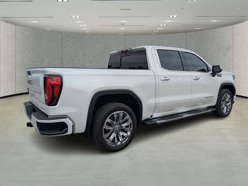 Used 2024 GMC Sierra 1500 Denali w/ Technology Package image 3
