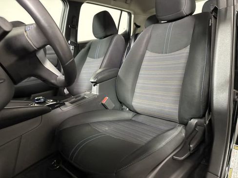 Used 2020 Nissan Leaf SV Plus image 17